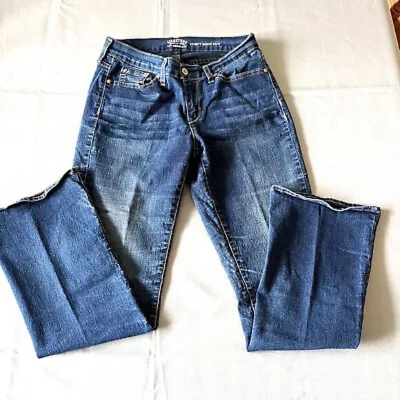 Womens Levi's Signature Curvey Boot Cut Jeans Size 8M - Picture 1 of 5